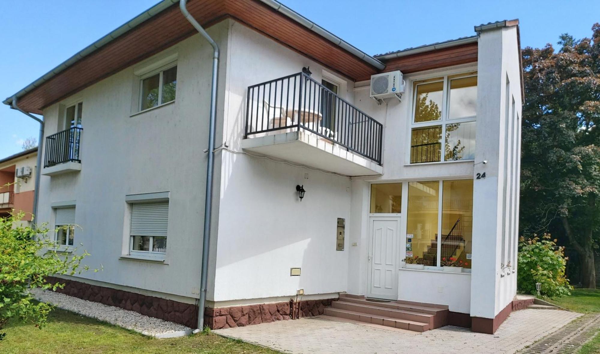 Ilona Apartmanhaz Siófok Exterior foto