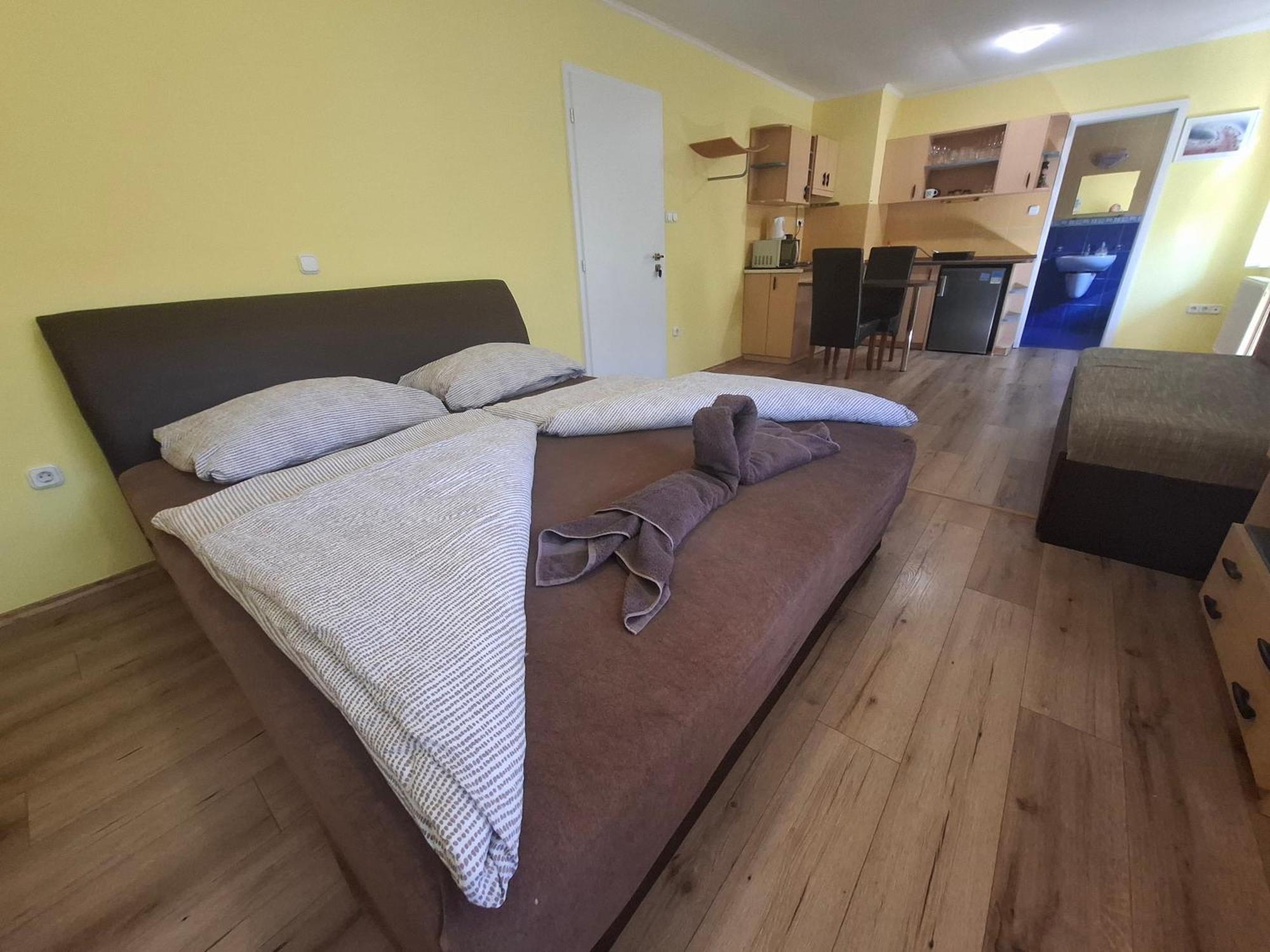 Ilona Apartmanhaz Siófok Exterior foto