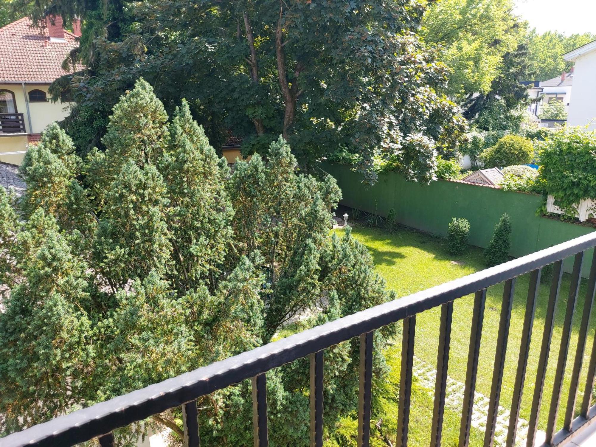 Ilona Apartmanhaz Siófok Exterior foto