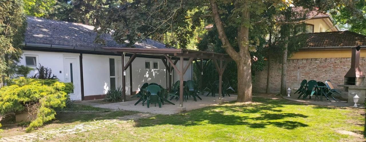 Ilona Apartmanhaz Siófok Exterior foto
