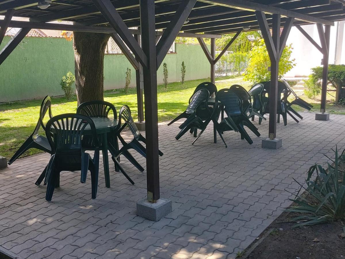 Ilona Apartmanhaz Siófok Exterior foto